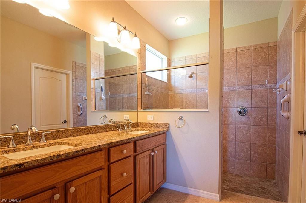 2390 Verdmont Ct, Cape Coral, FL 33991 Photo