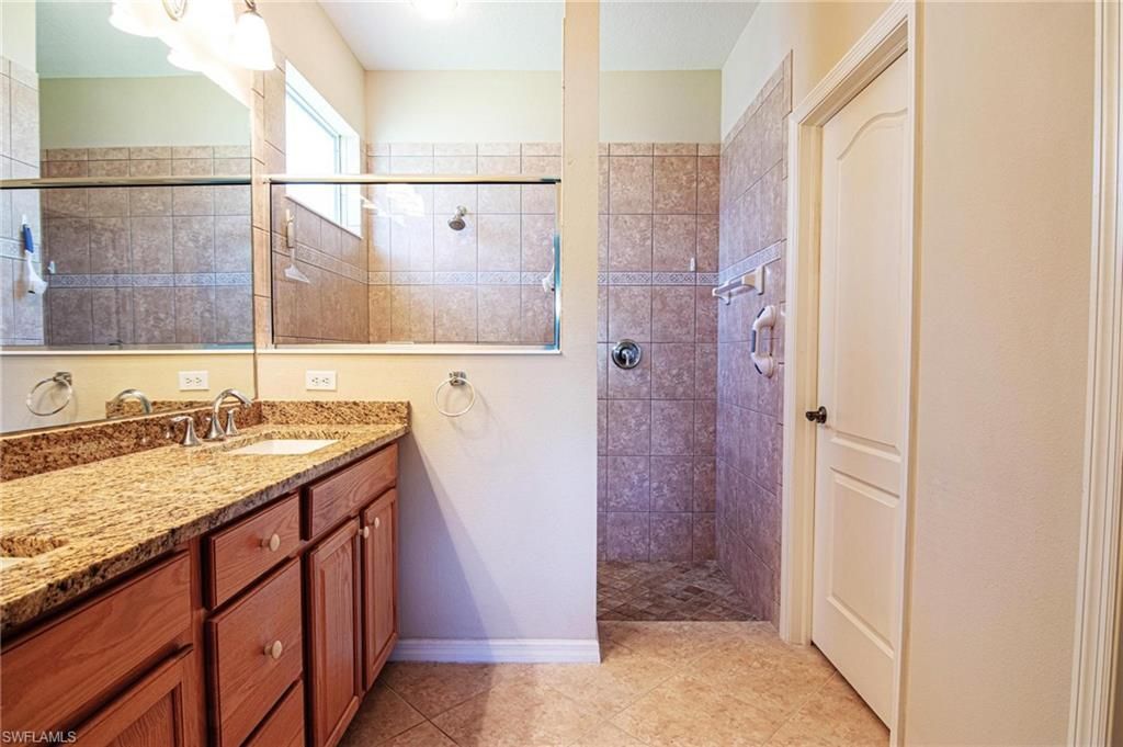 2390 Verdmont Ct, Cape Coral, FL 33991 Photo