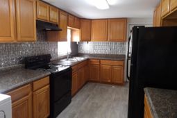 111 Heatley Street photo 4