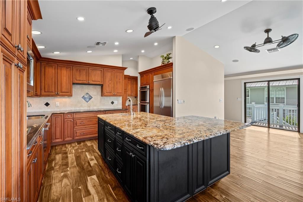 18292 Deep Passage Ln, Fort Myers Beach, FL 33931 Photo