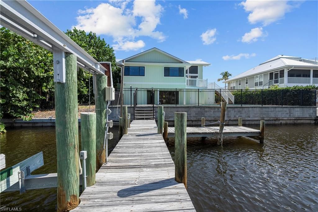 18292 Deep Passage Ln, Fort Myers Beach, FL 33931 Photo