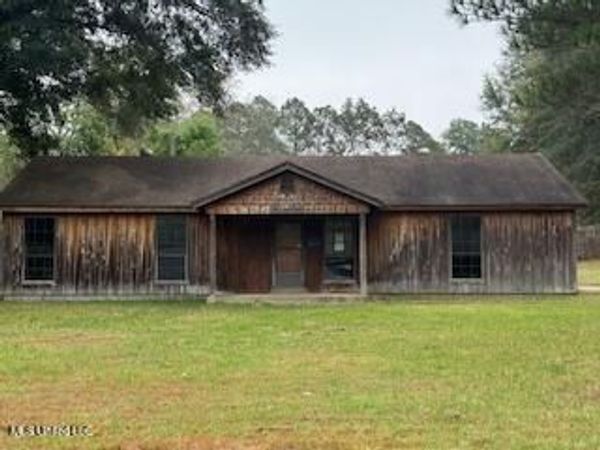 109 Stewart Street, Calhoun City, MS 38916