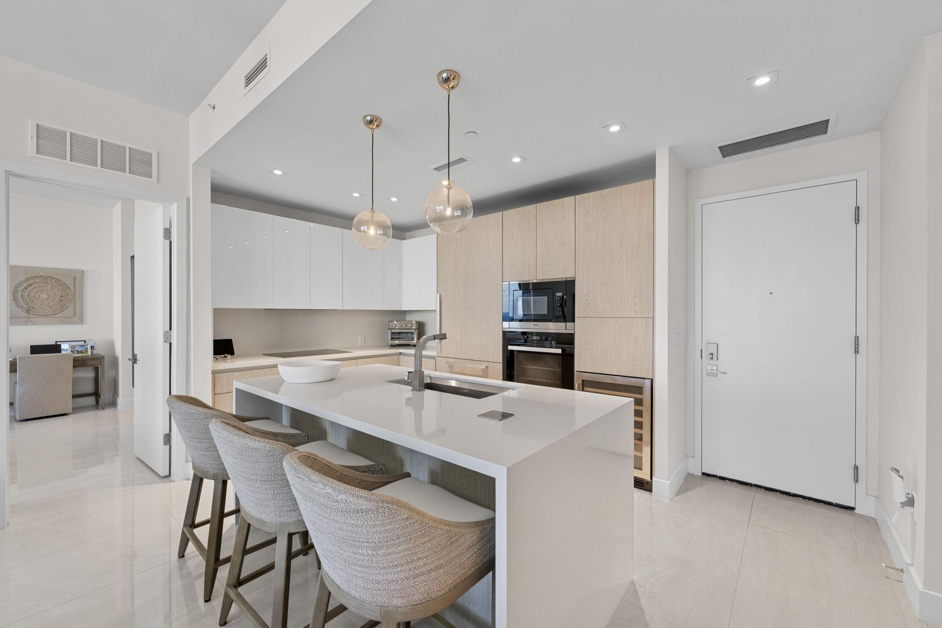 3100 N Ocean Drive, Unit H-1702, Singer Island, FL 33404 Photo