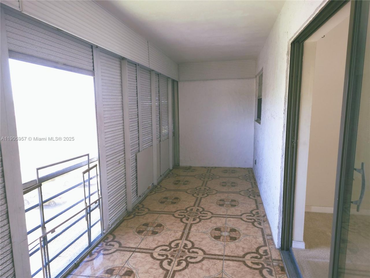 4140 NW 44th Ave, Unit 411, Lauderdale Lakes, FL 33319 Photo