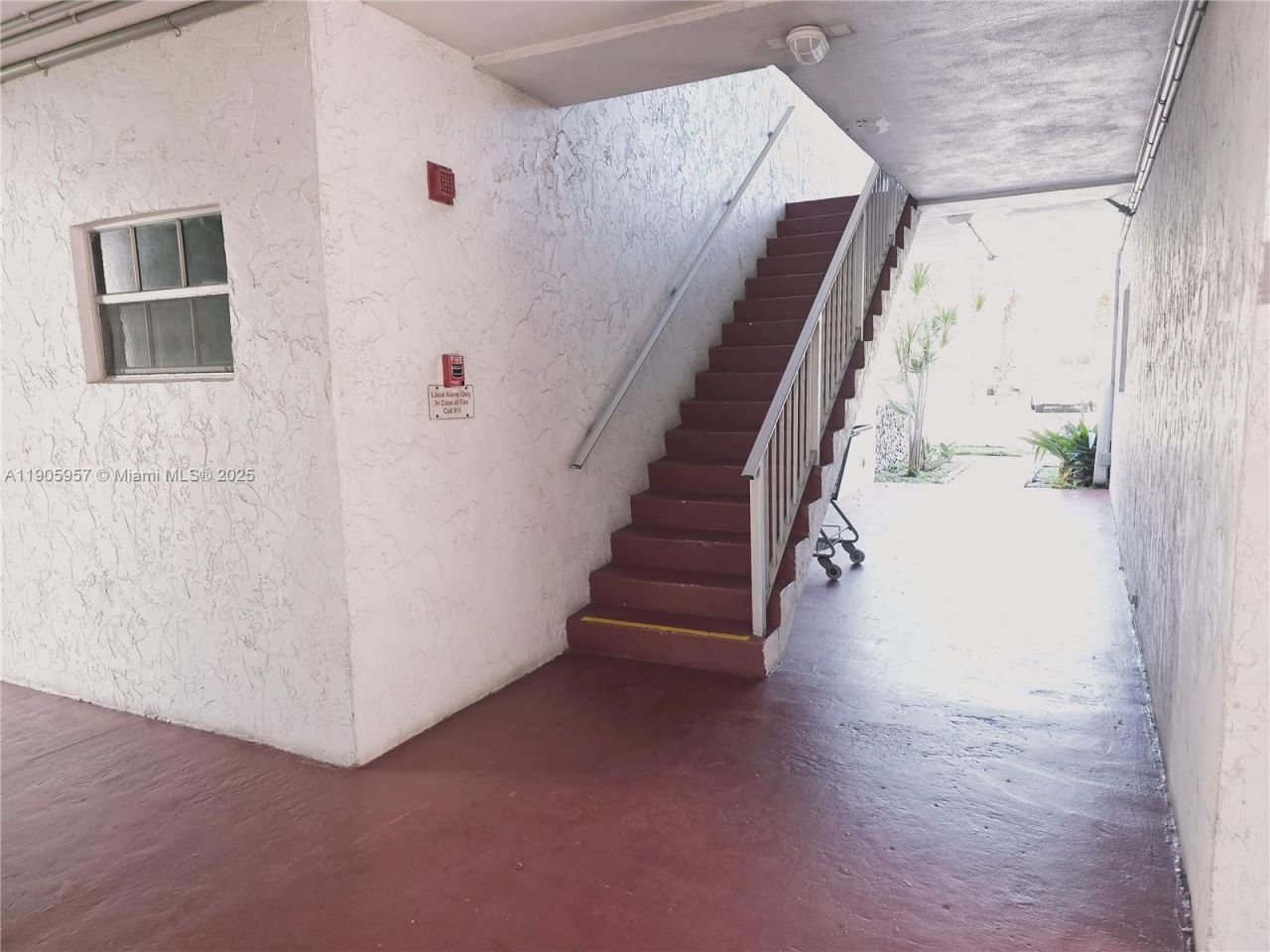 4140 NW 44th Ave, Unit 411, Lauderdale Lakes, FL 33319 Photo