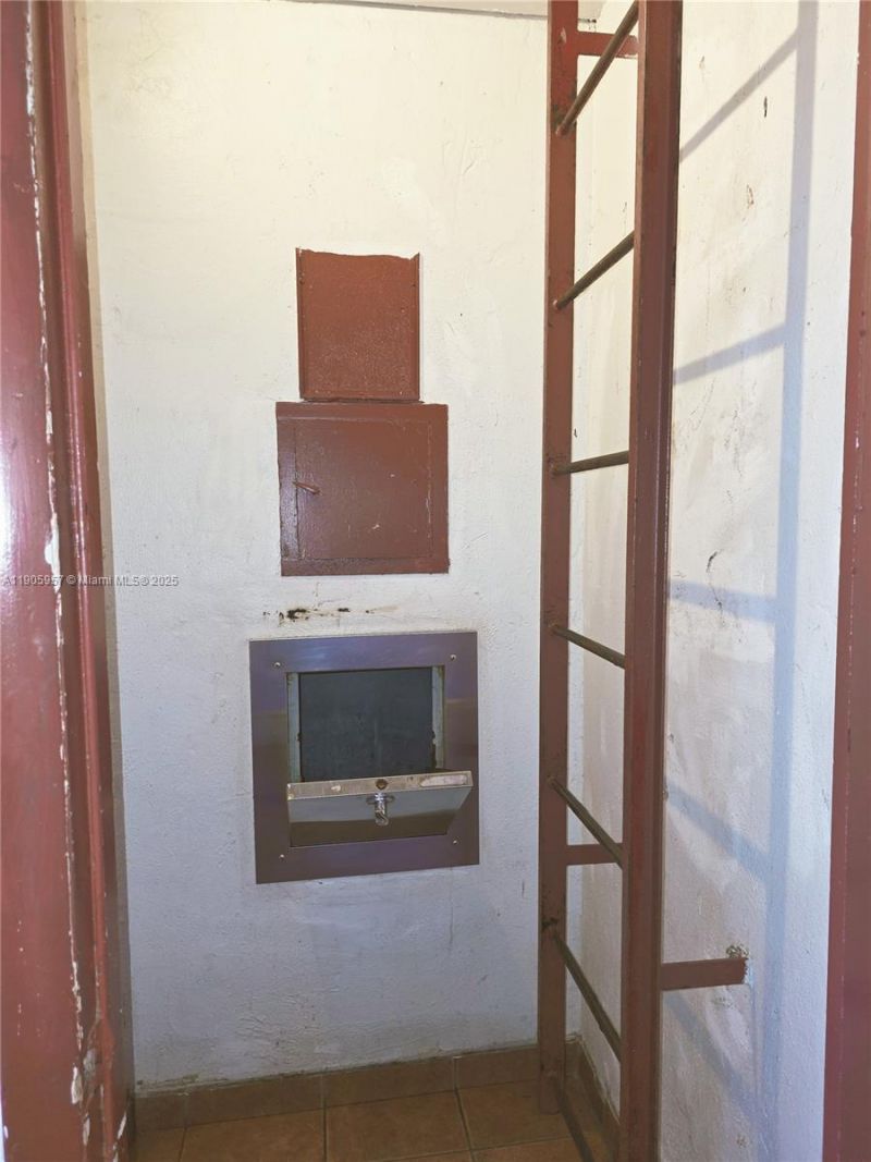 4140 NW 44th Ave, Unit 411, Lauderdale Lakes, FL 33319 Photo