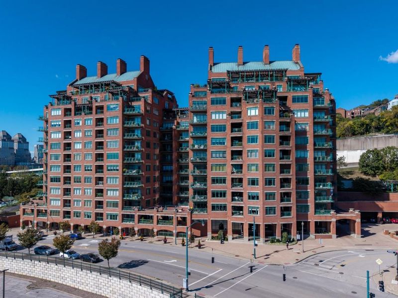 900 Adams Crossing, Unit 6800, Cincinnati, OH 45202 Photo 2