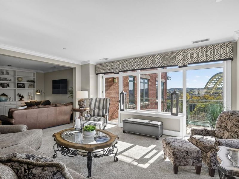 900 Adams Crossing, Unit 6800, Cincinnati, OH 45202 Photo 21