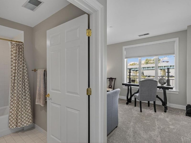 900 Adams Crossing, Unit 6800, Cincinnati, OH 45202 Photo 45