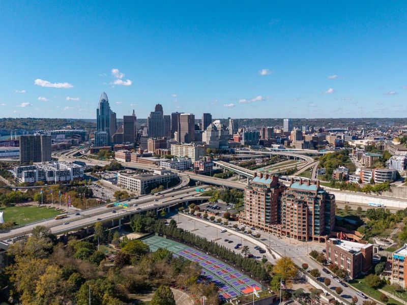 900 Adams Crossing, Unit 6800, Cincinnati, OH 45202 Photo 83