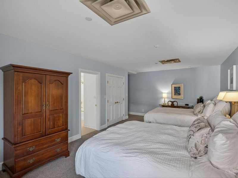 900 Adams Crossing, Unit 6800, Cincinnati, OH 45202 Photo 86