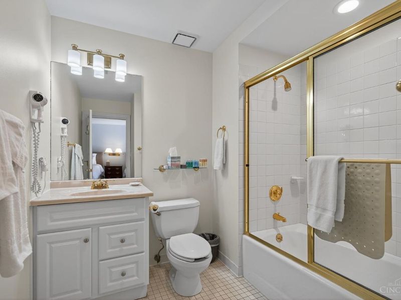 900 Adams Crossing, Unit 6800, Cincinnati, OH 45202 Photo 87