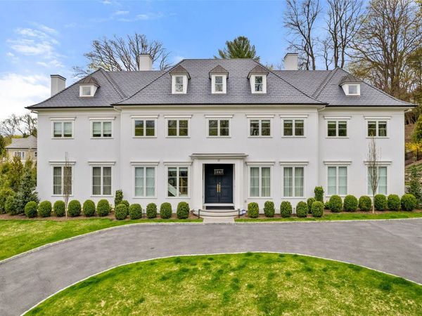 17 Oxford Road, Scarsdale, NY 10583