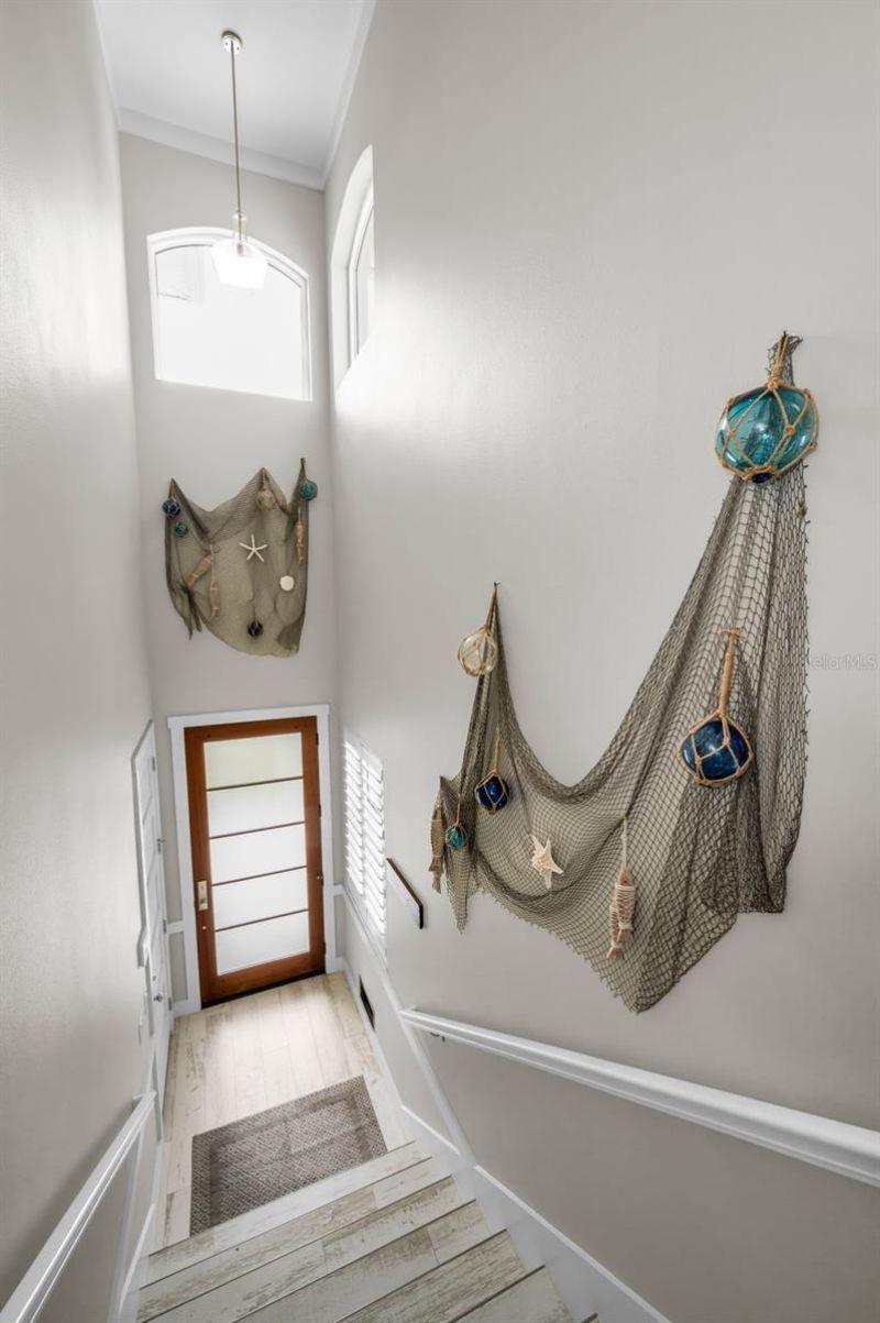 15459 2nd Street E, Madeira Beach, FL 33708 Photo