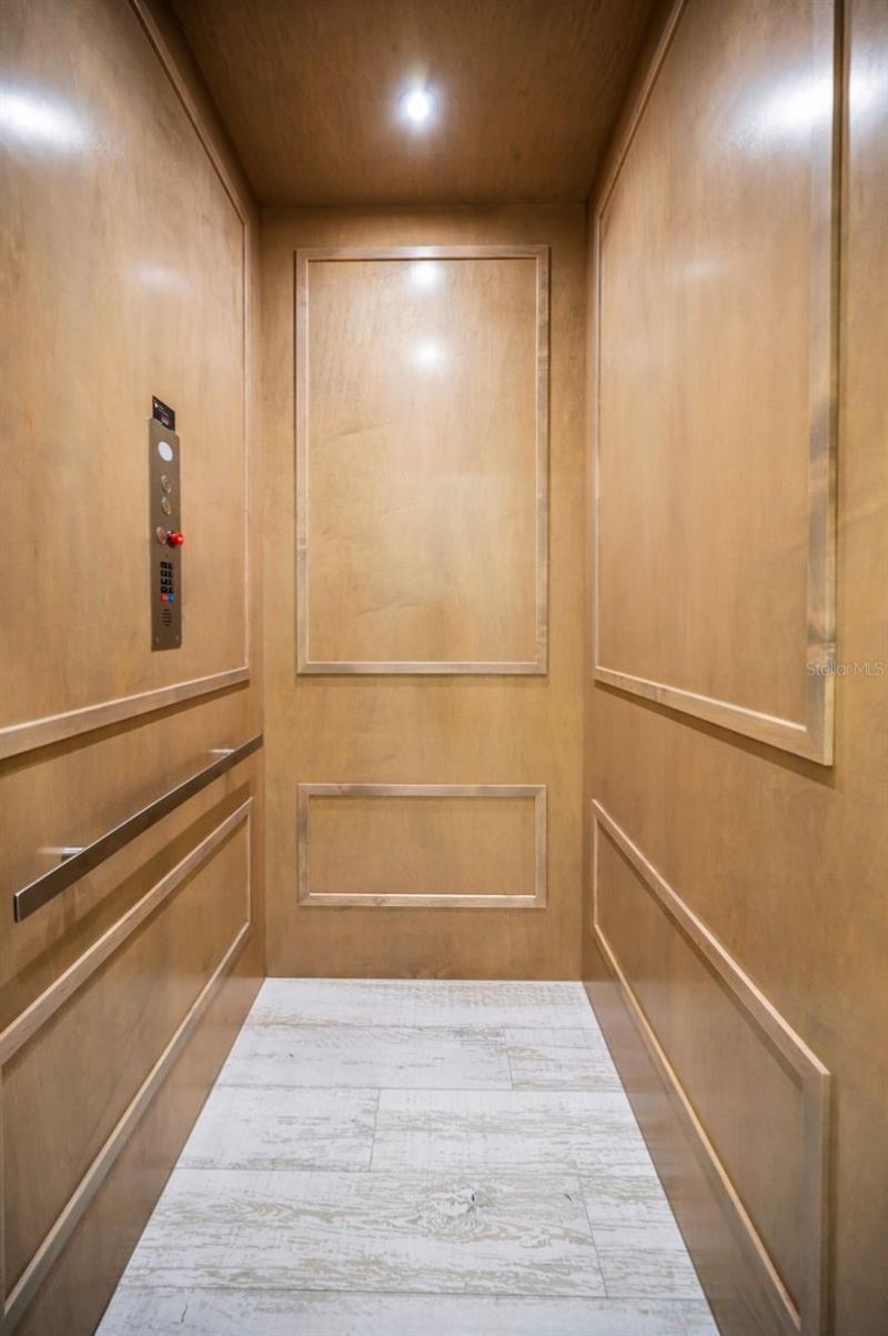 15459 2nd Street E, Madeira Beach, FL 33708 Photo