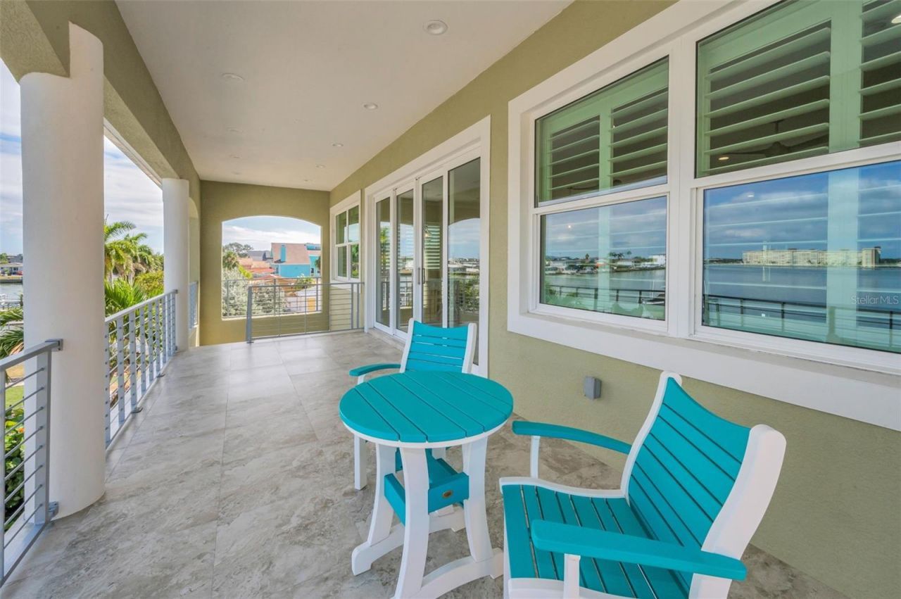 15459 2nd Street E, Madeira Beach, FL 33708 Photo