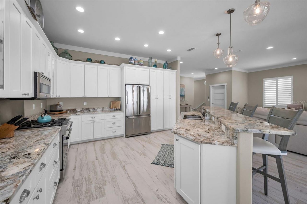 15459 2nd Street E, Madeira Beach, FL 33708 Photo