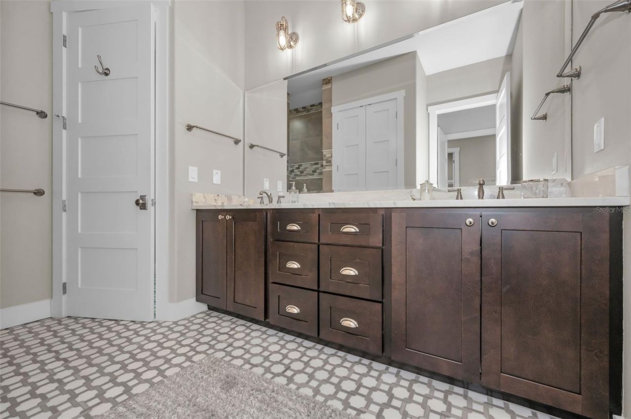 15459 2nd Street E, Madeira Beach, FL 33708 Photo