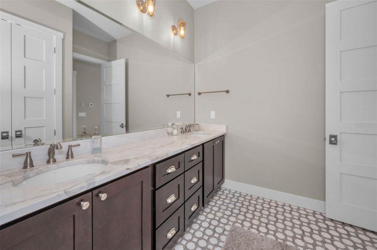 15459 2nd Street E, Madeira Beach, FL 33708 Photo