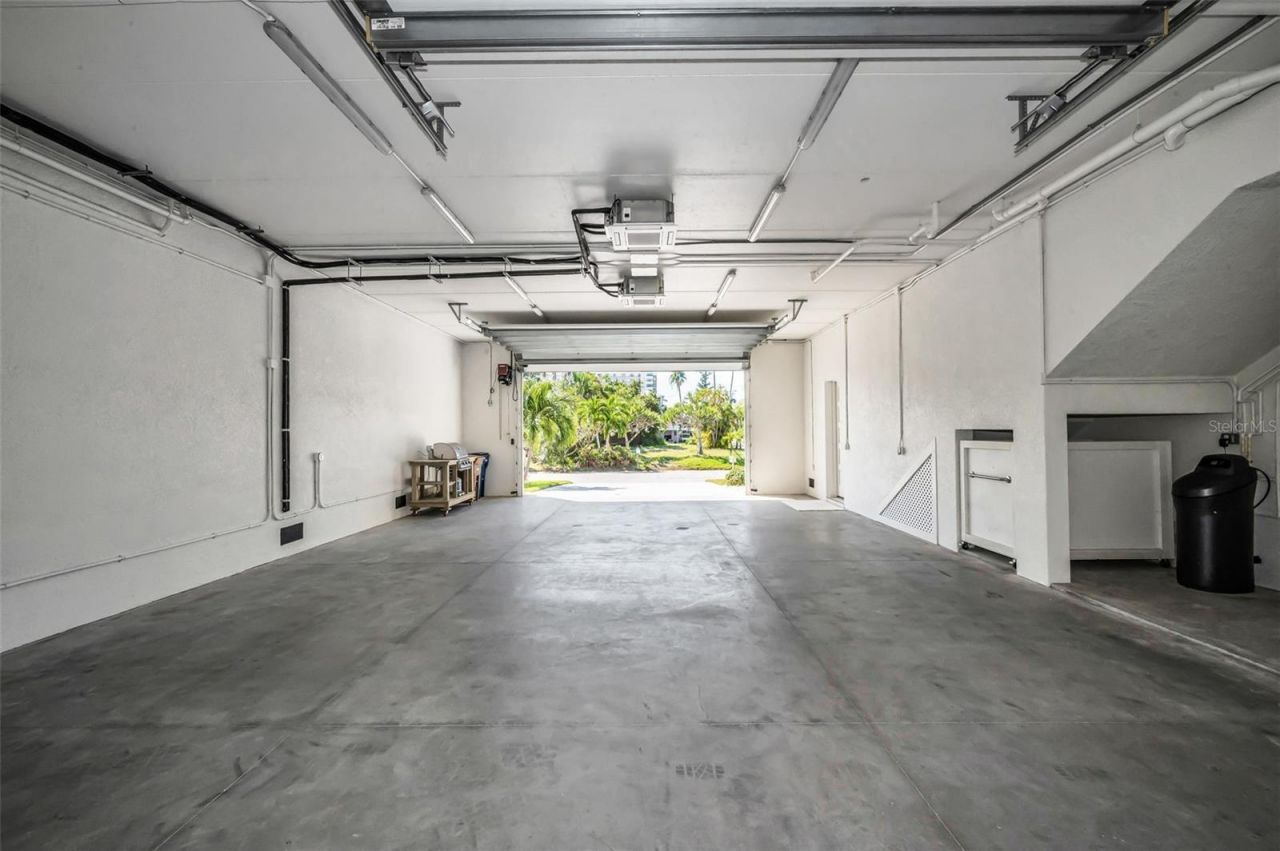 15459 2nd Street E, Madeira Beach, FL 33708 Photo