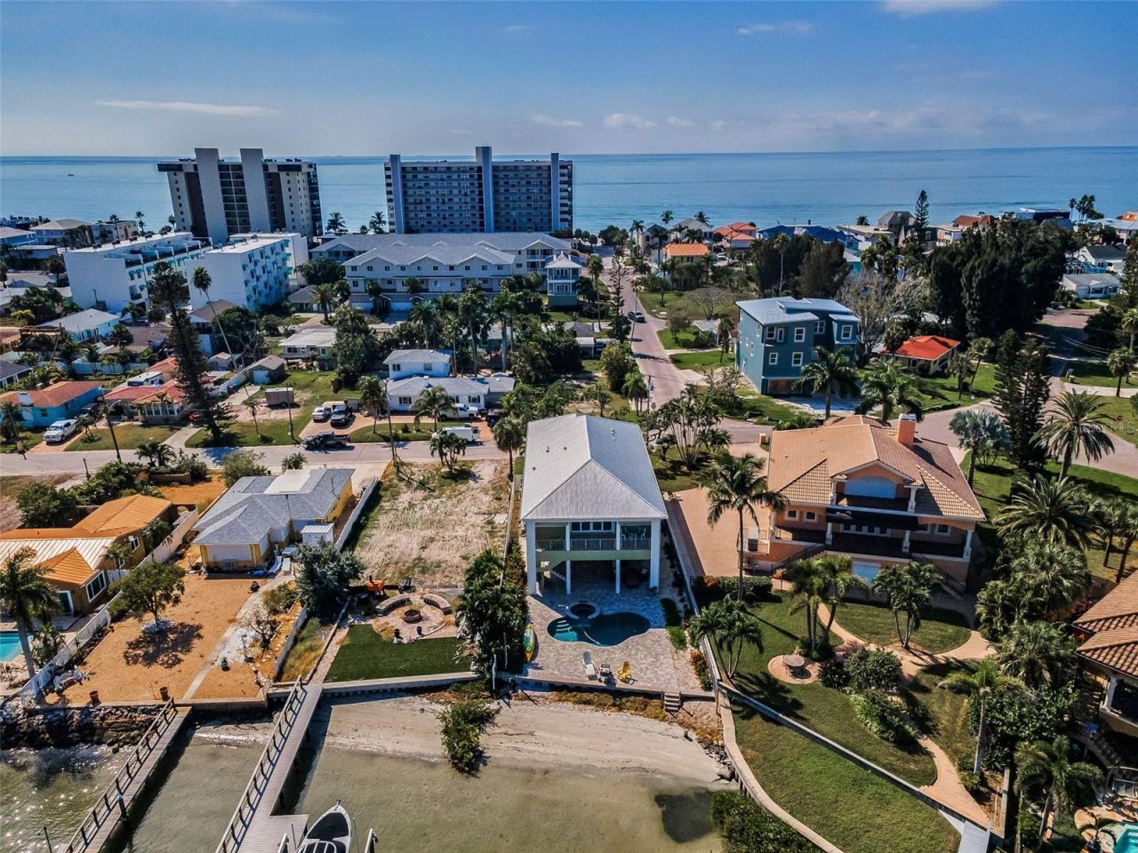 15459 2nd Street E, Madeira Beach, FL 33708 Photo