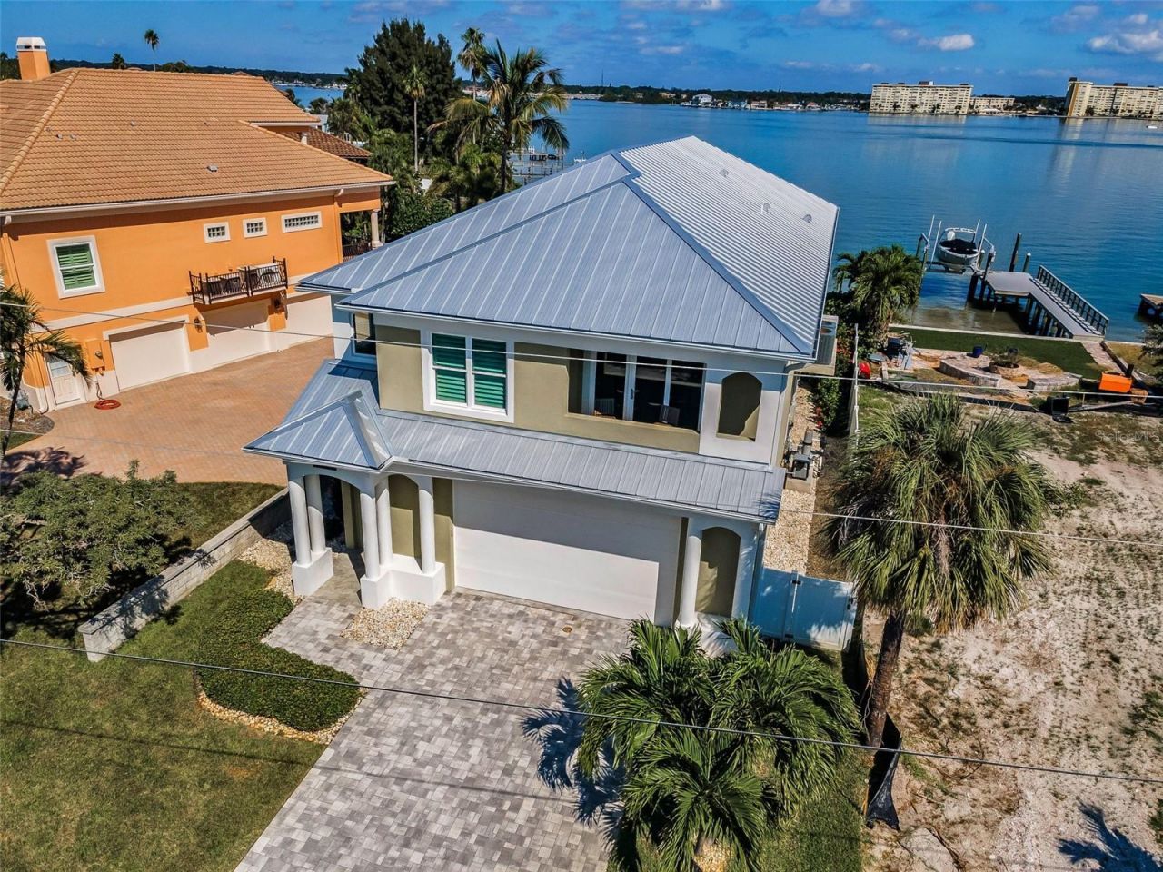 15459 2nd Street E, Madeira Beach, FL 33708 Photo