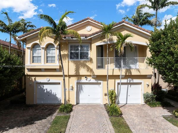 1737 Carvelle Dr, Riviera Beach, FL 33404
