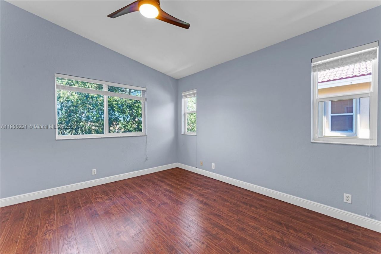 1737 Carvelle Dr, Riviera Beach, FL 33404 Photo