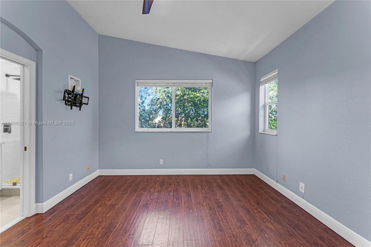 1737 Carvelle Dr, Riviera Beach, FL 33404 Photo