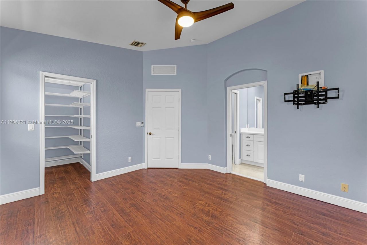 1737 Carvelle Dr, Riviera Beach, FL 33404 Photo