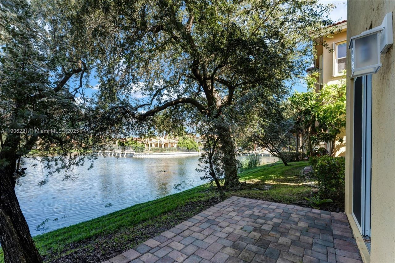 1737 Carvelle Dr, Riviera Beach, FL 33404 Photo