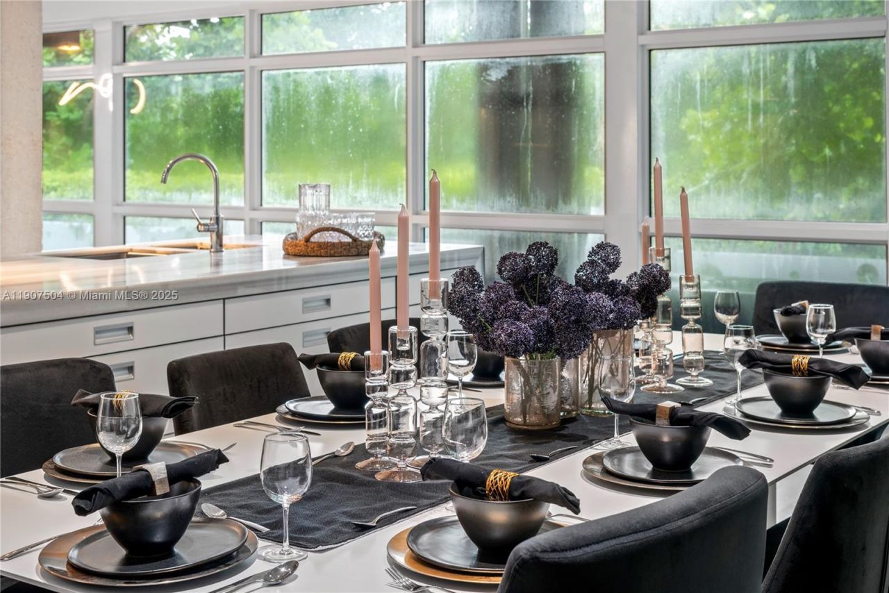 1606 S Bayshore Dr, Unit -, Miami, FL 33133 Photo