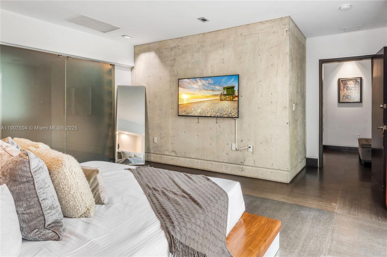 1606 S Bayshore Dr, Unit -, Miami, FL 33133 Photo