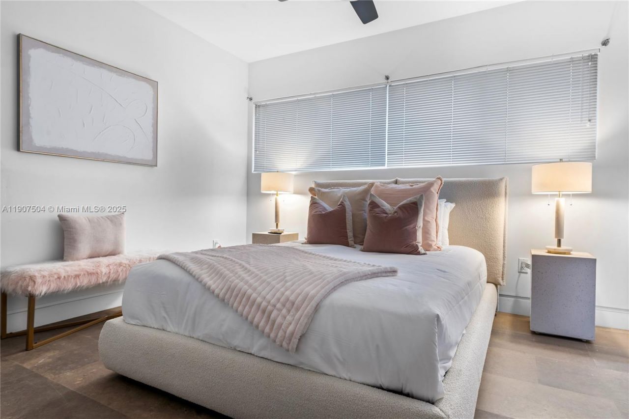 1606 S Bayshore Dr, Unit -, Miami, FL 33133 Photo