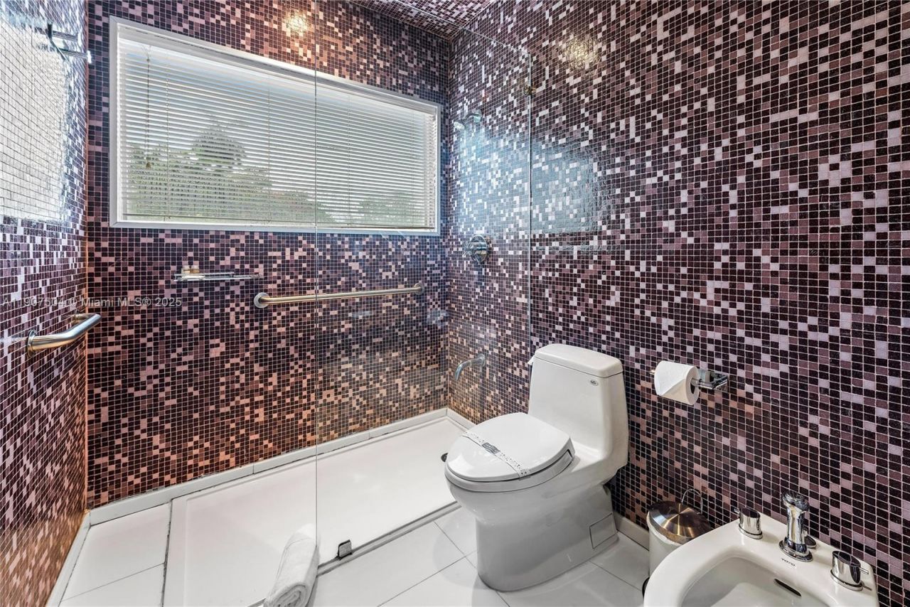 1606 S Bayshore Dr, Unit -, Miami, FL 33133 Photo