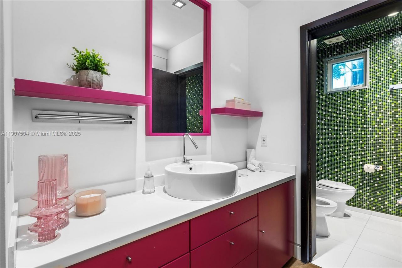 1606 S Bayshore Dr, Unit -, Miami, FL 33133 Photo