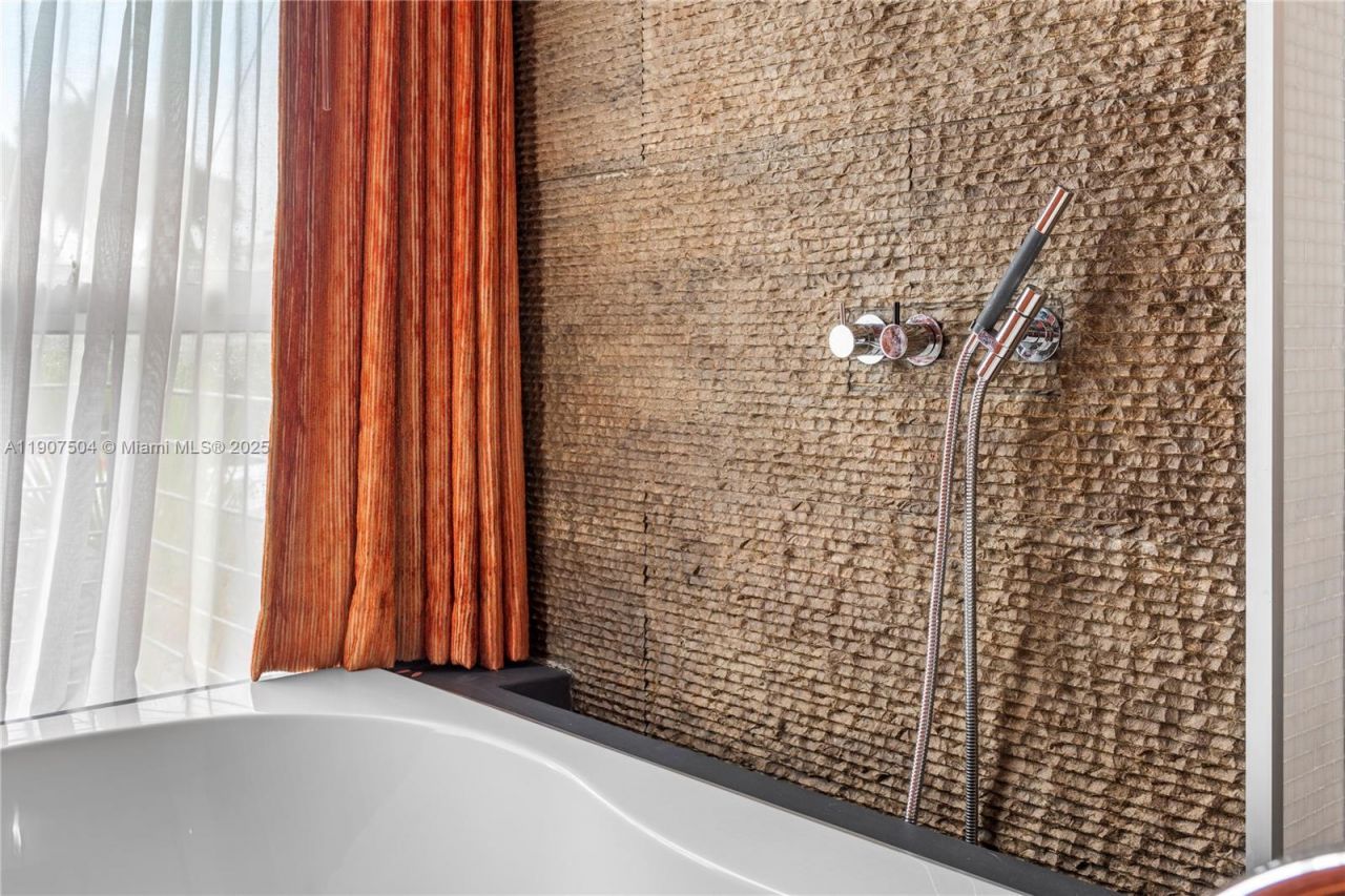 1606 S Bayshore Dr, Unit -, Miami, FL 33133 Photo