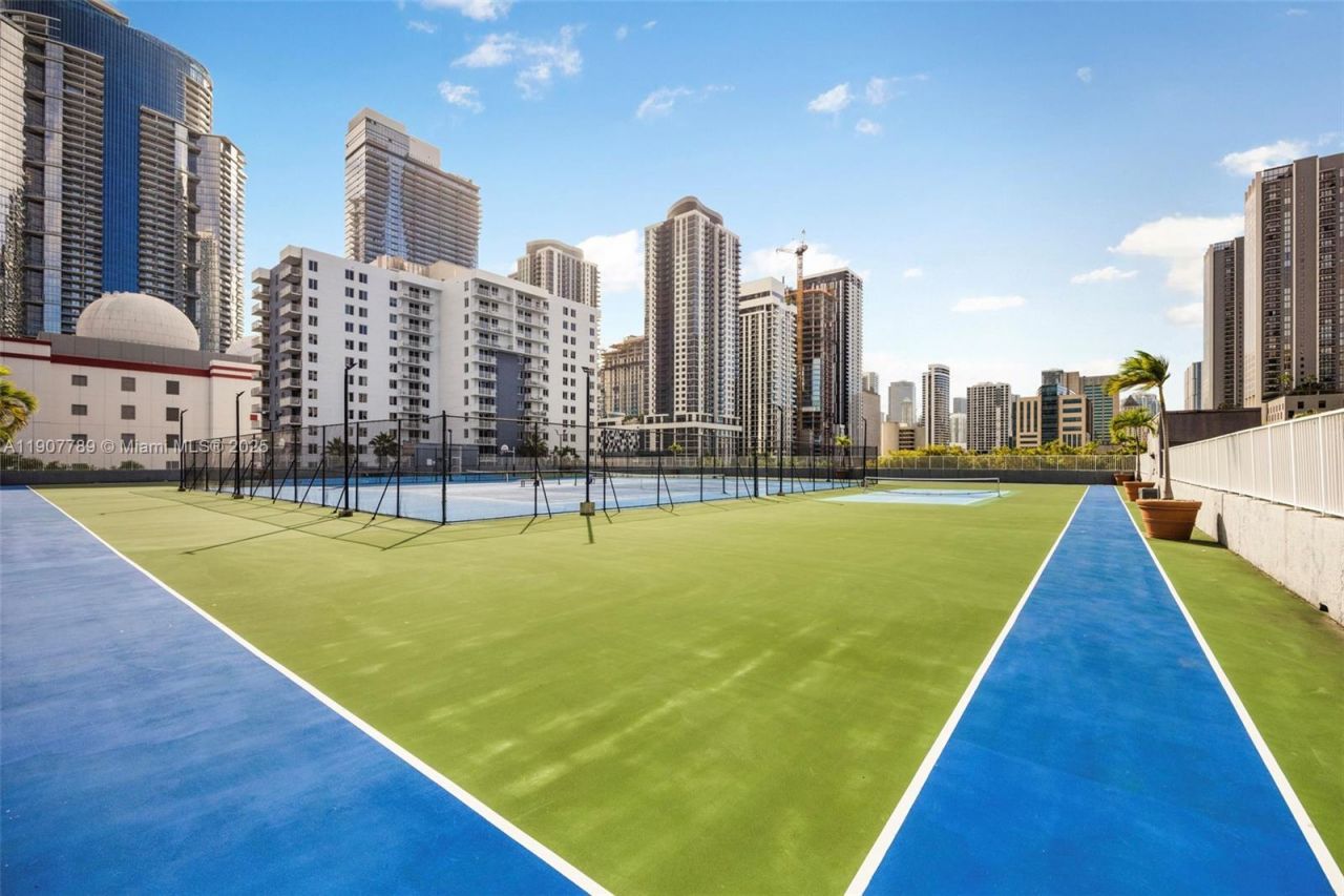 850 N Miami Ave, Unit W-906, Miami, FL 33136 Photo