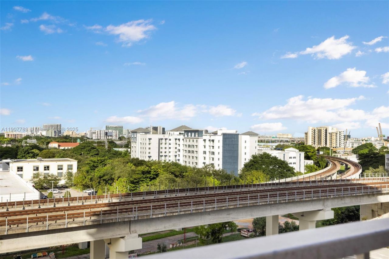 850 N Miami Ave, Unit W-906, Miami, FL 33136 Photo