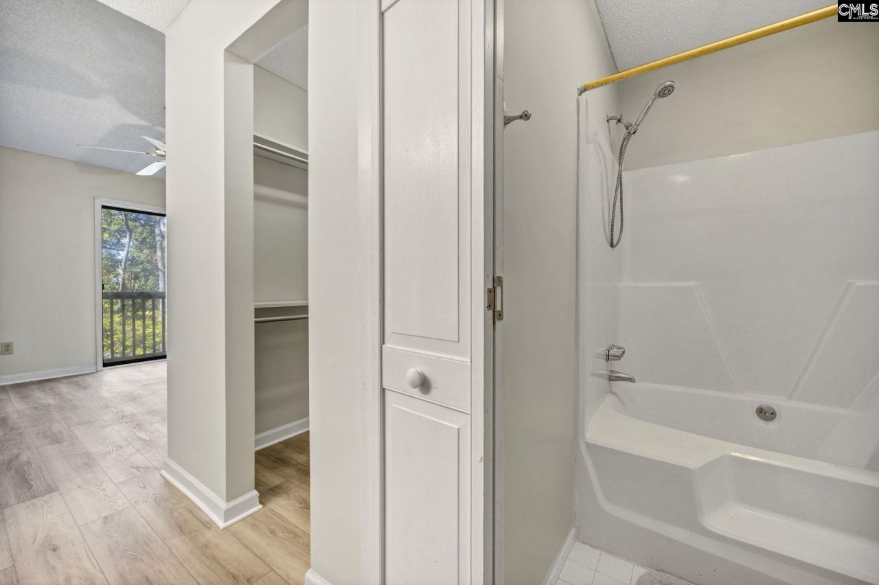 633 Edgewater Lane Photo 19