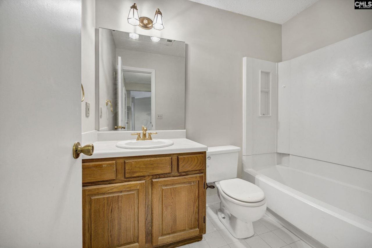 633 Edgewater Lane Photo 24