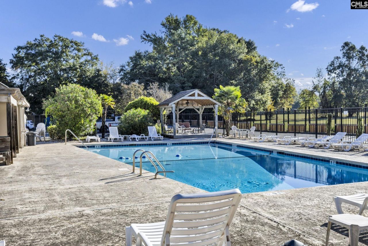 633 Edgewater Lane Photo 32