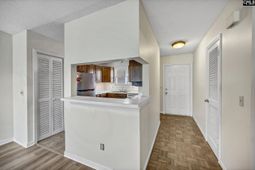 633 Edgewater Lane photo 4