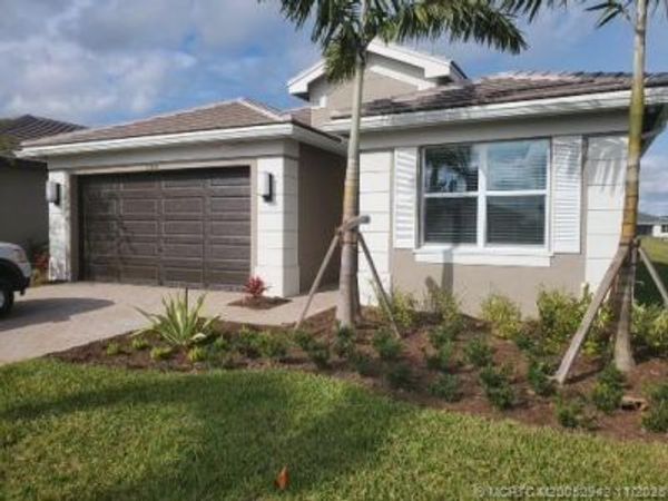 11826 SW Oceanus Boulevard SW, Port St Lucie, FL 34987
