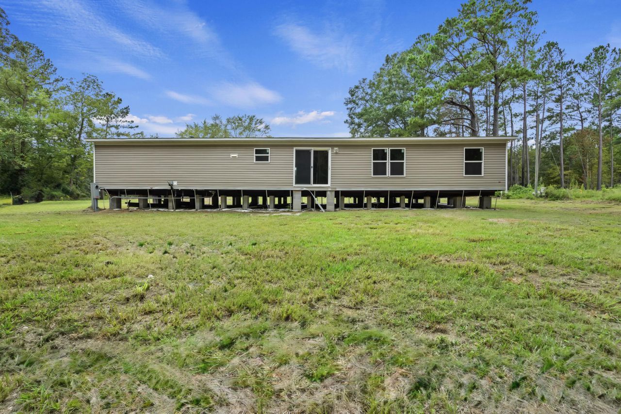 1820 Main Street Photo 10