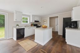 1820 Main Street photo 4