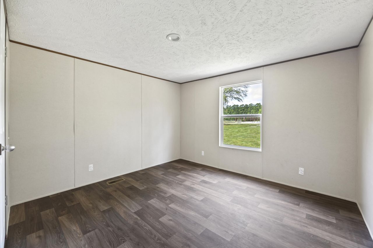 1820 Main Street Photo 9