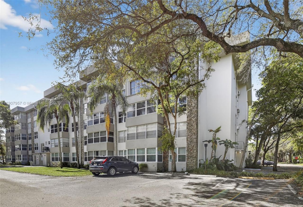 6500 Cypress Rd, Unit 410, Plantation, FL 33317 Photo