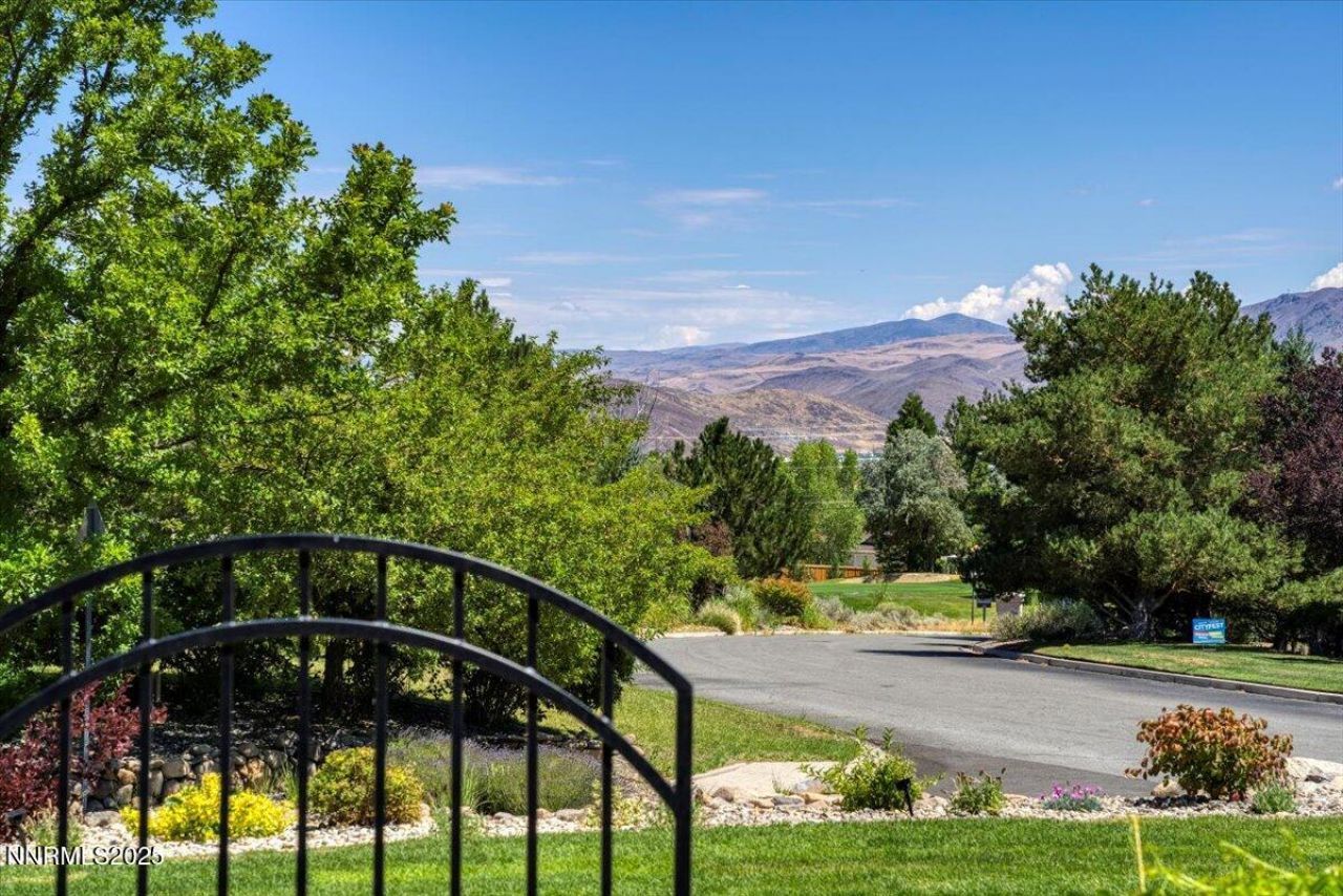 346 Wolf Run Court, Reno, NV 89511 Photo