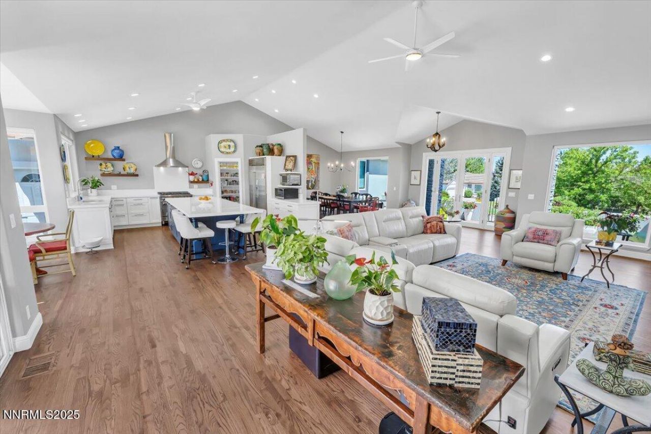 346 Wolf Run Court, Reno, NV 89511 Photo